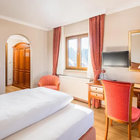 Hotel-Gasthof Huber Ebersberg Buitenkant foto